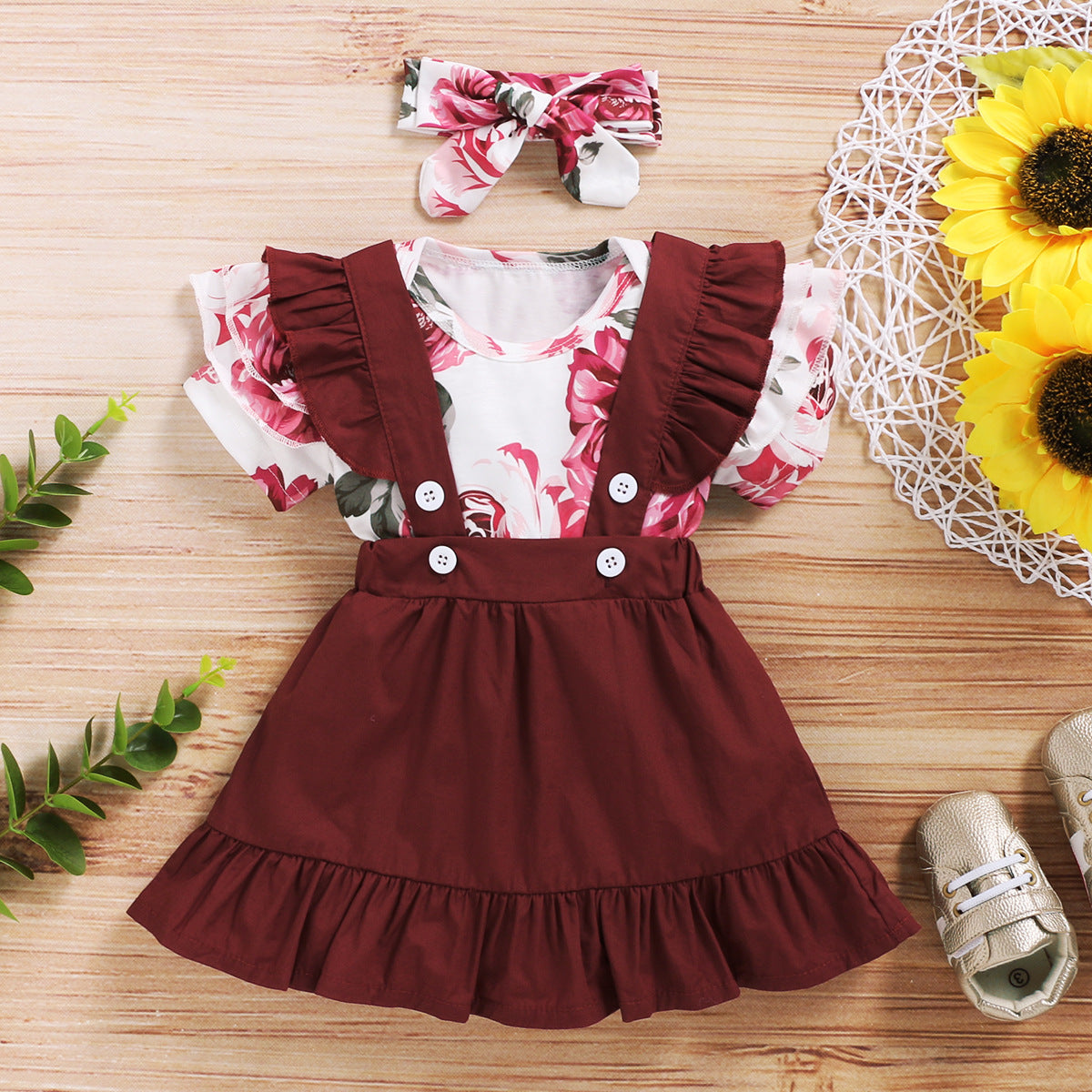 3-piece set short-sleeved floral blouse + lace suspender skirt