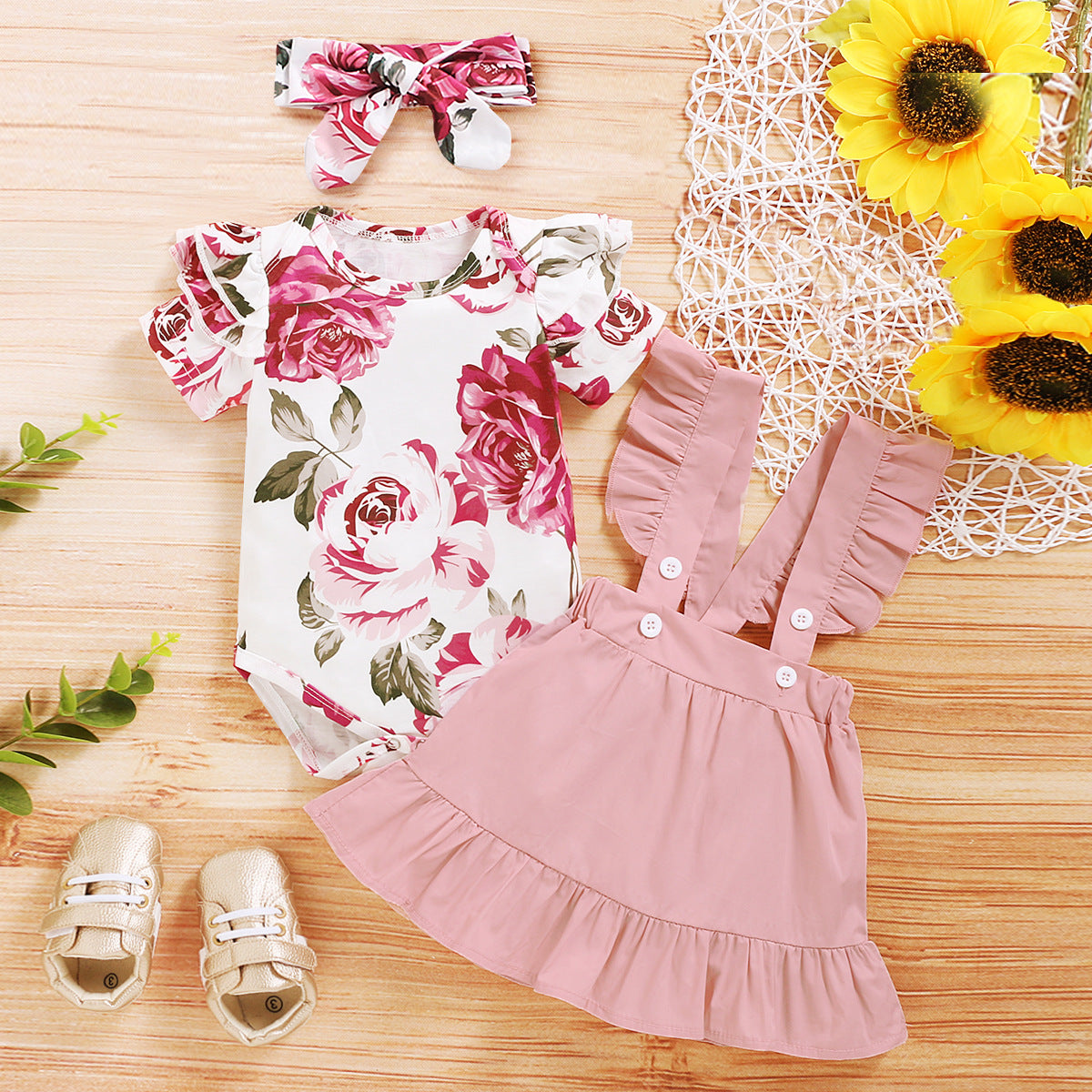 3-piece set short-sleeved floral blouse + lace suspender skirt