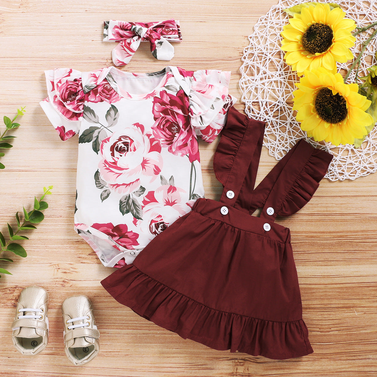 3-piece set short-sleeved floral blouse + lace suspender skirt